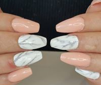 The difference between Hard Gel and Gel Polish explained
