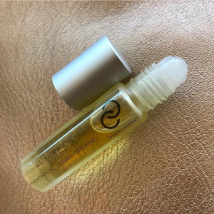 How to fix dry cuticles and strengthen brittle nails